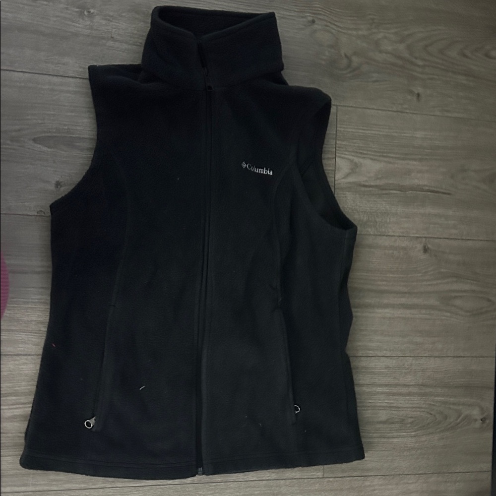 Columbia Women's Black Zip-Up Vest